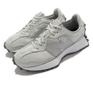 BNIB New Balance 327  Women's Running Shoe WS327MT1 COLOR: GREY/METALLIC SILVER